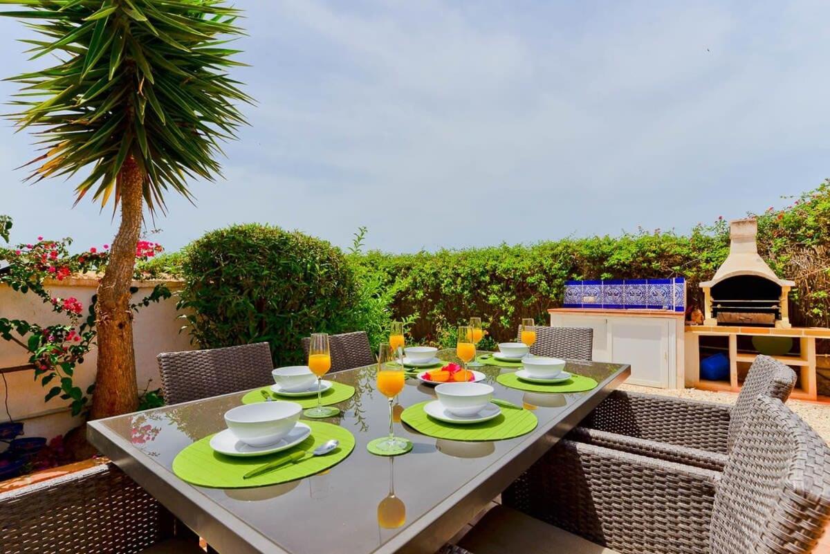 Villa Oasis Нерха Екстер'єр фото